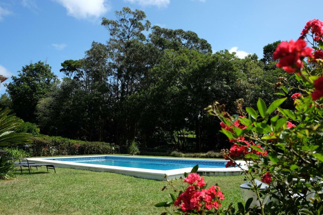 Ponta Delgada Pink House Azores المظهر الخارجي الصورة